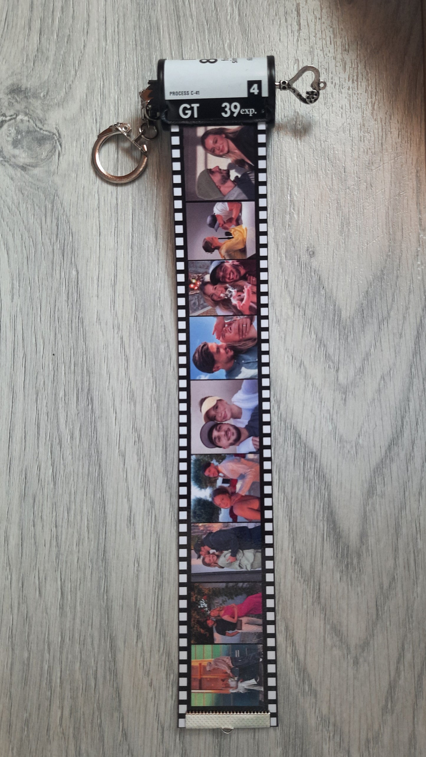 BEYAZ veya SİYAH Renk FotoRoll Anahtarlık